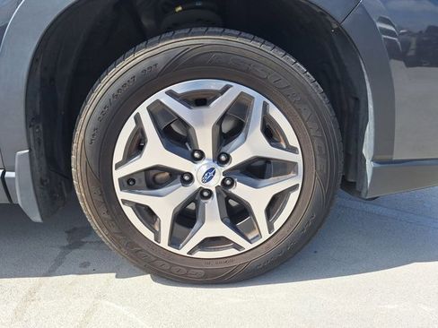 Used 2019 Subaru Forester Premium w/ All-Weather Package image 20