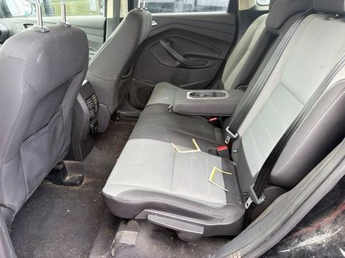 Used 2016 Ford Escape SE w/ Equipment Group 201A FWD image 8