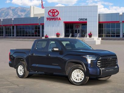 New 2026 Toyota Tundra SR5 w/ SR5 Convenience Package