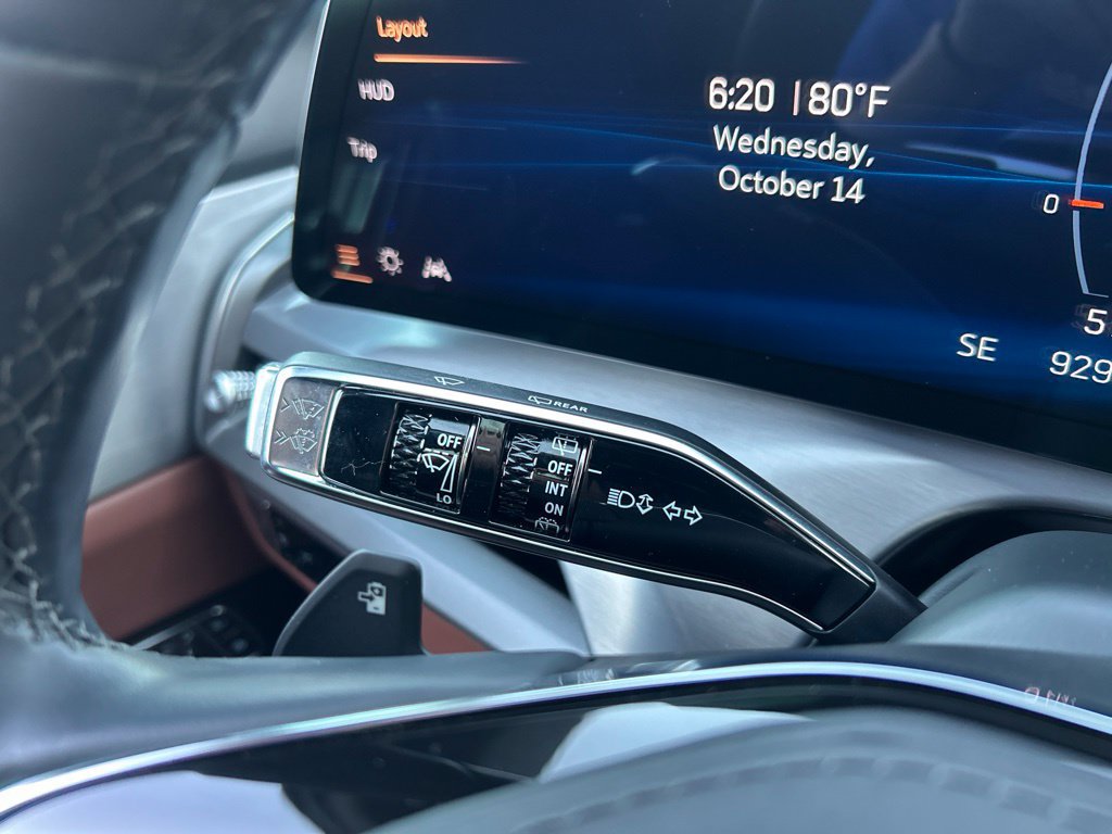 Used 2026 Cadillac Vistiq Platinum AWD/4WD image 59