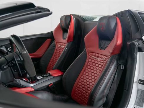 Used 2019 Lamborghini Huracan LP 580-2 RWD image 15