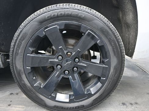 Used 2019 Chevrolet Tahoe LT image 16