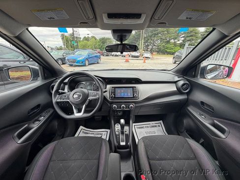 Used 2020 Nissan Kicks S FWD image 11