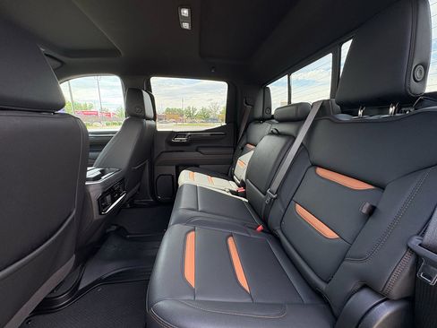 Used 2025 GMC Sierra 1500 AT4 w/ AT4 Premium Package AWD/4WD image 21