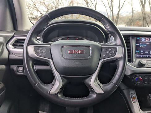 Used 2018 GMC Acadia SLT image 18