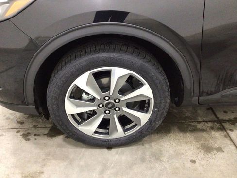 Used 2025 Ford Escape Platinum AWD/4WD image 8