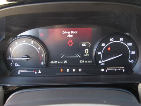 Used 2020 Lincoln Corsair Reserve image 30