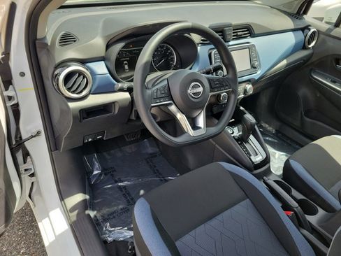 Used 2025 Nissan Versa SV w/ Trunk Package FWD image 17