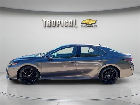 Used 2023 Toyota Camry XSE image 2