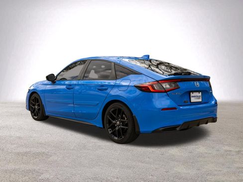 Used 2023 Honda Civic Sport image 7