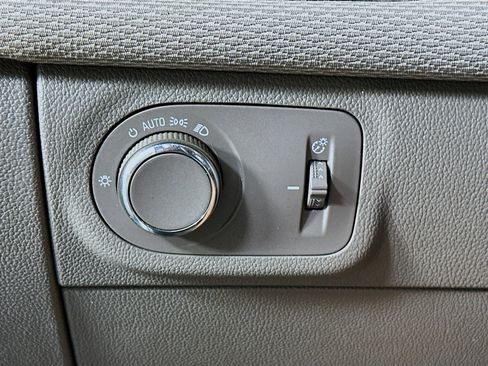 Used 2017 Chevrolet Cruze LS image 16