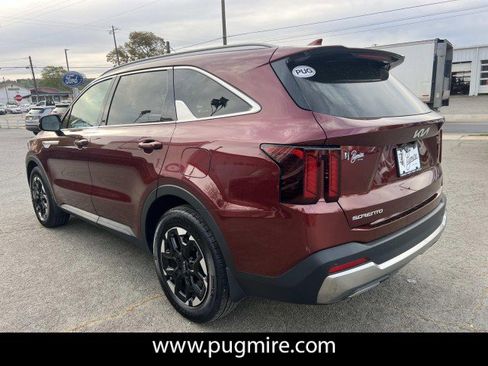 Used 2025 Kia Sorento S w/ Panoramic Sunroof Package image 5