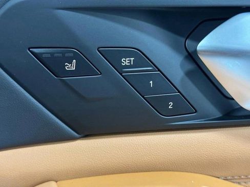 Used 2026 BMW X7 xDrive40i w/ Executive Package image 23