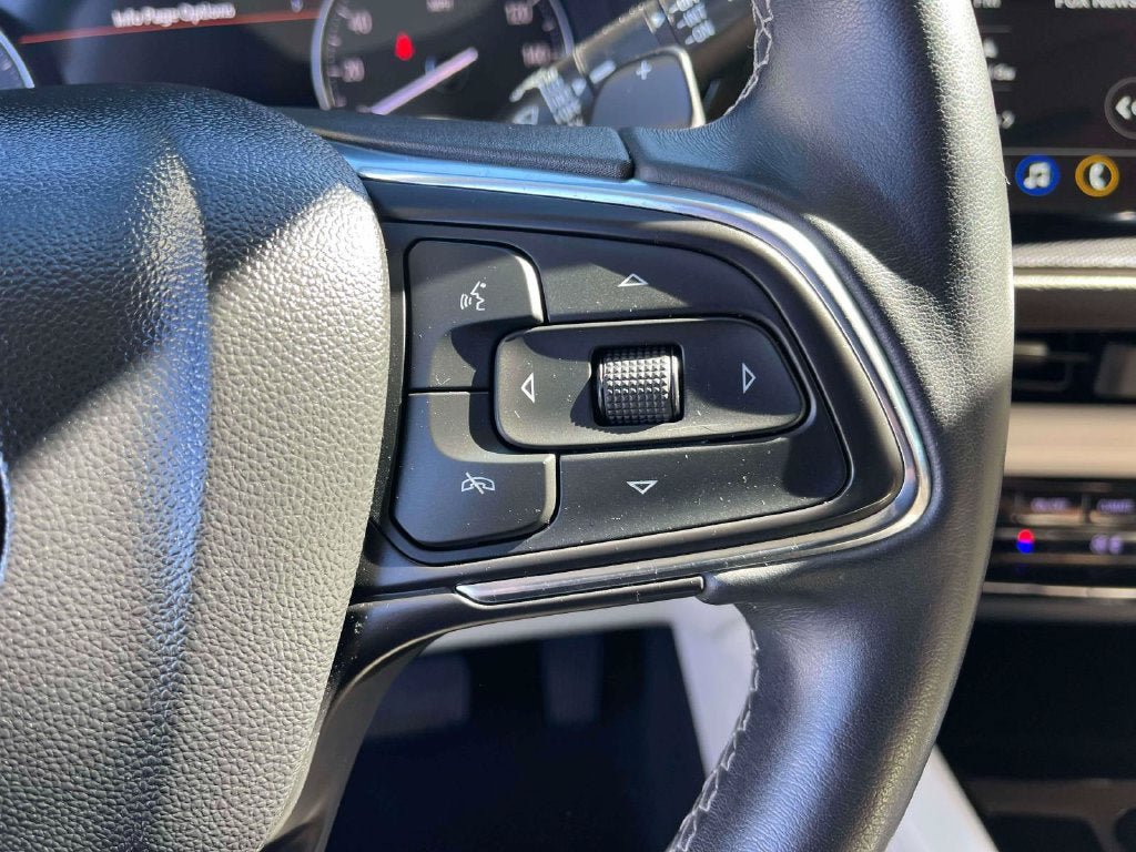 Used 2023 Buick Envision Essence FWD image 31
