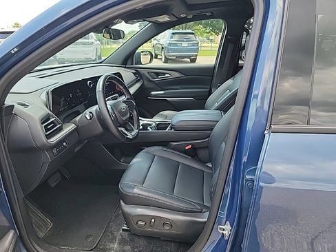 Used 2024 Chevrolet Traverse LT w/ Midnight/Sport Edition AWD/4WD image 24