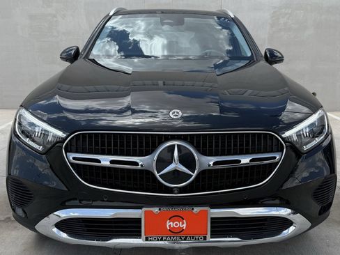 Used 2023 Mercedes-Benz GLC 300 4MATIC image 2