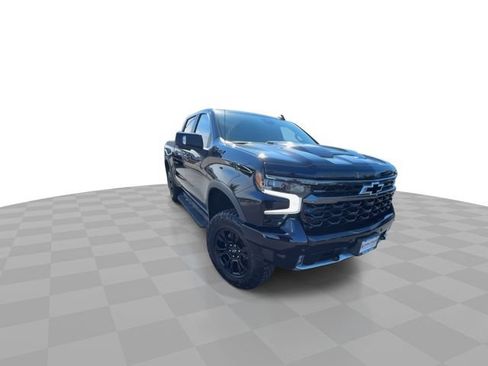 Used 2025 Chevrolet Silverado 1500 ZR2 w/ Technology Package AWD/4WD image 7
