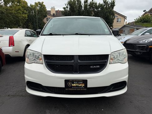 Used 2012 RAM C/V image 2