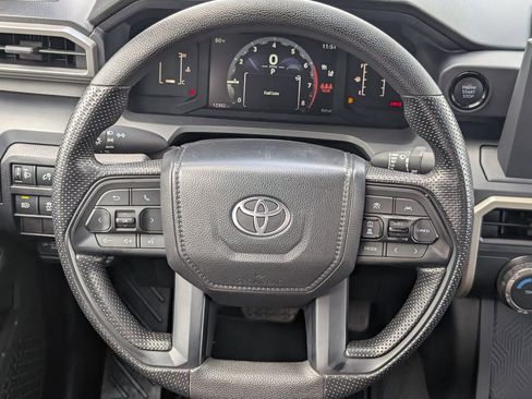 Used 2025 Toyota Tacoma SR image 11