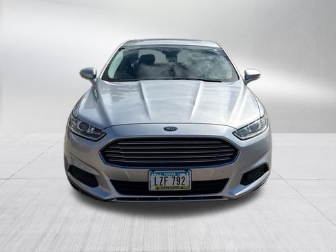 Used 2013 Ford Fusion SE image 2