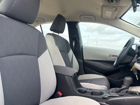 Used 2024 Toyota Corolla LE image 34