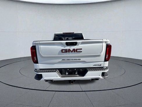 Used 2022 GMC Sierra 1500 AT4 w/ AT4 Premium Package image 4