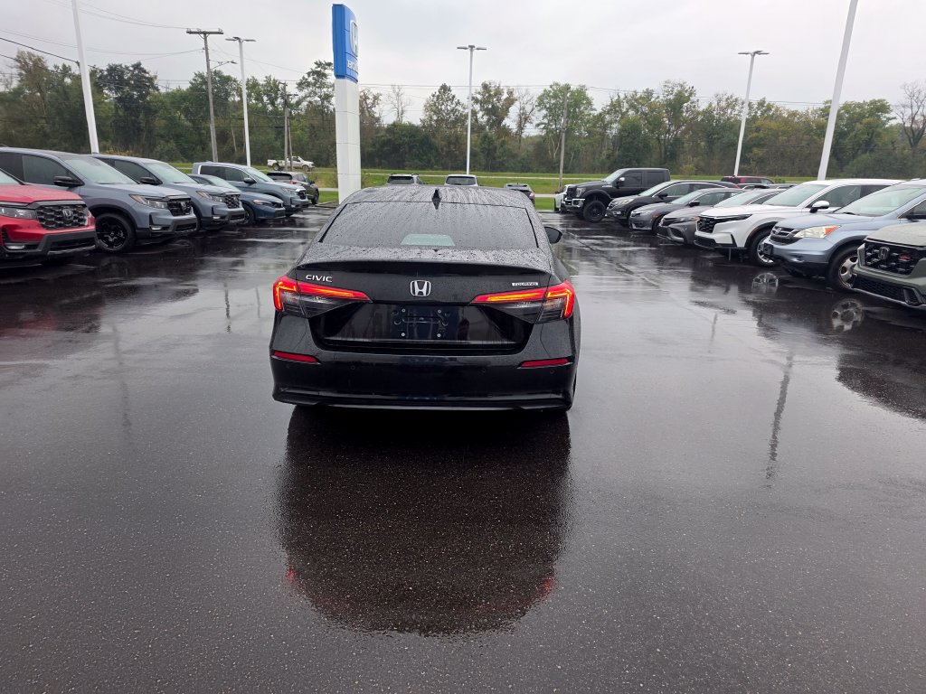 Certified 2024 Honda Civic Touring image 4