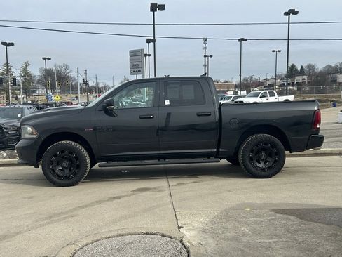 Used 2015 RAM 1500 Sport w/ Black Ram 1500 Sport Group image 10