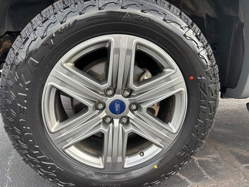 Used 2018 Ford F150 XLT w/ Equipment Group 302A Luxury image 3