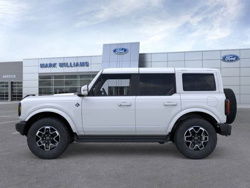 New 2025 Ford Bronco Outer Banks image 3