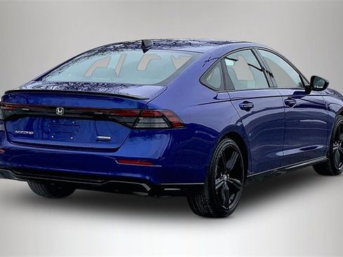 Used 2023 Honda Accord Sport image 10