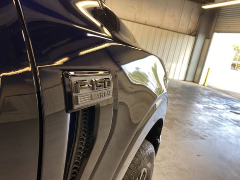 Used 2025 Ford F150 Lariat w/ Equipment Group 501A Mid image 16