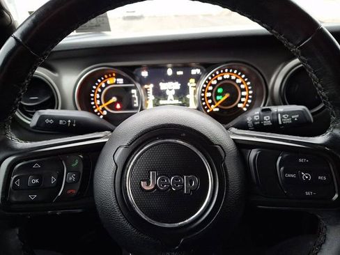 Used 2022 Jeep Wrangler Unlimited Sport image 21