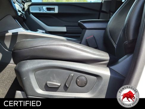 Used 2022 Ford Explorer Limited w/ Equipment Group 301A image 26