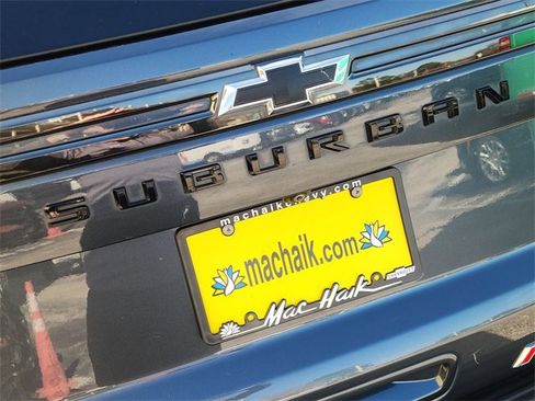 Used 2021 Chevrolet Suburban RST w/ Luxury Package image 31