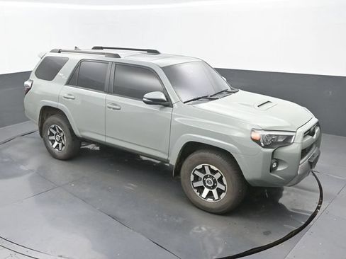 Used 2022 Toyota 4Runner TRD Off-Road Premium w/ Moonroof Package AWD/4WD image 13