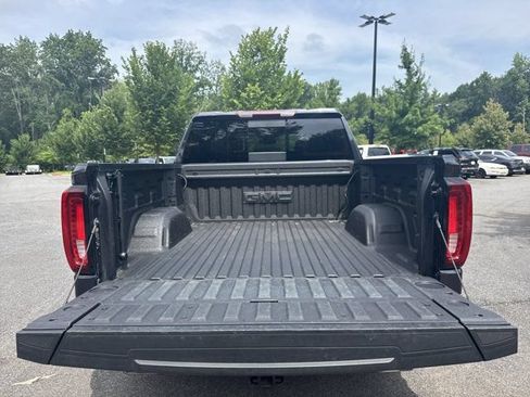 Used 2025 GMC Sierra 1500 SLT w/ SLT Premium Plus Package AWD/4WD image 20