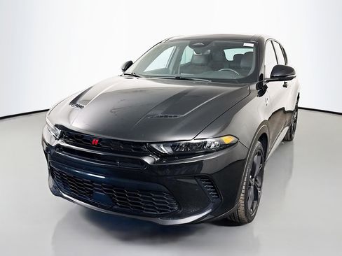 Used 2024 Dodge Hornet R/T Plus w/ Track Pack image 4