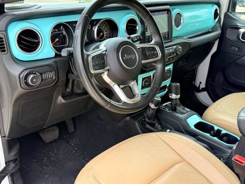 Used 2022 Jeep Wrangler Unlimited Sahara w/ Safety Group AWD/4WD image 21