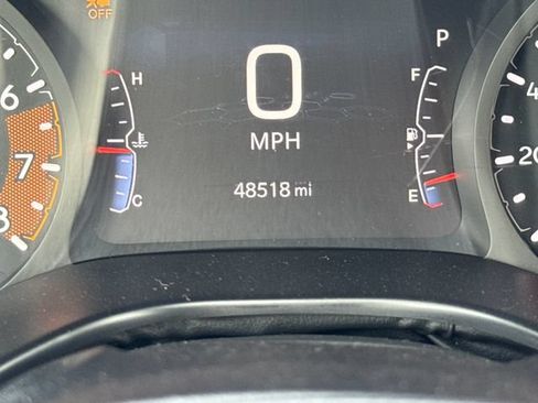 Used 2025 Jeep Compass Trailhawk w/ Trailer Tow Group AWD/4WD image 18