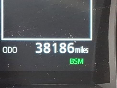 Used 2023 Toyota Camry SE w/ Convenience Package image 17