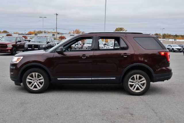 Used 2018 Ford Explorer XLT AWD/4WD image 4