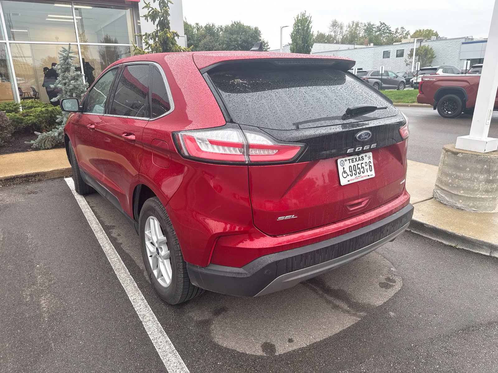 Used 2021 Ford Edge SEL w/ Convenience Package AWD/4WD image 7