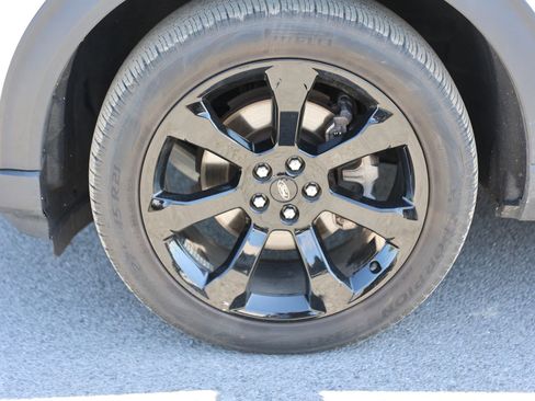 Used 2023 Ford Explorer ST-Line w/ Class IV Trailer Tow Package AWD/4WD image 11