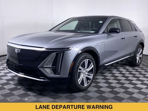 Certified 2024 Cadillac Lyriq Tech AWD/4WD image 17