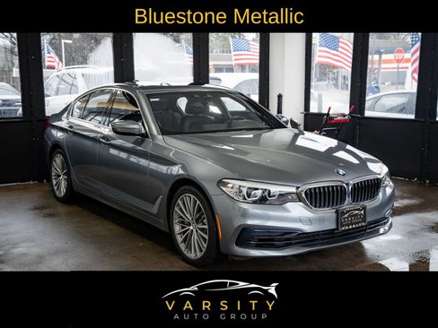Used 2020 BMW 530i xDrive w/ Convenience Package image 3