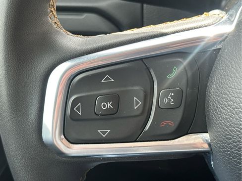 Used 2024 Jeep Wrangler Sahara image 29