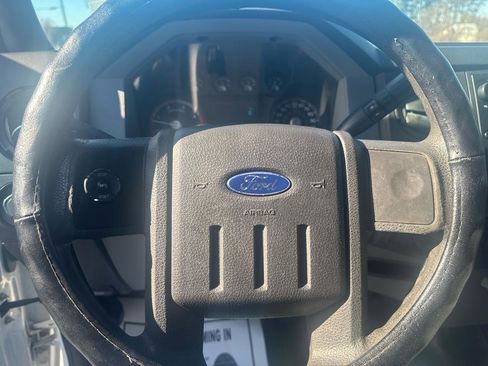 Used 2015 Ford F550 Crew Cab DRW 2WD image 17