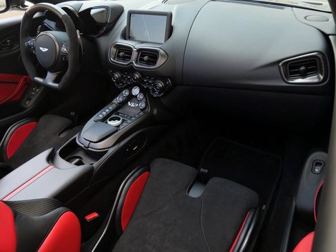 Used 2023 Aston Martin V12 Vantage Roadster image 26