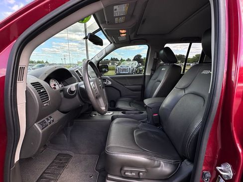 Used 2021 Nissan Frontier PRO-4X w/ Pro-4x Utility Package AWD/4WD image 19